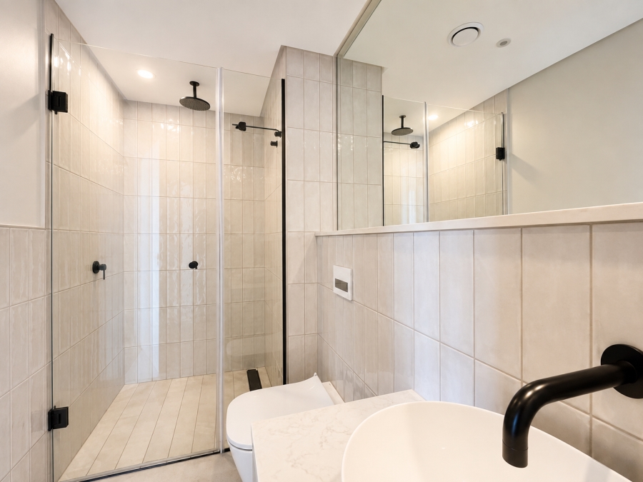 1 Bedroom Property for Sale in Sea Point Western Cape